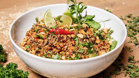 Thai Quinoa Salat Sommerkampagne Migros Aare