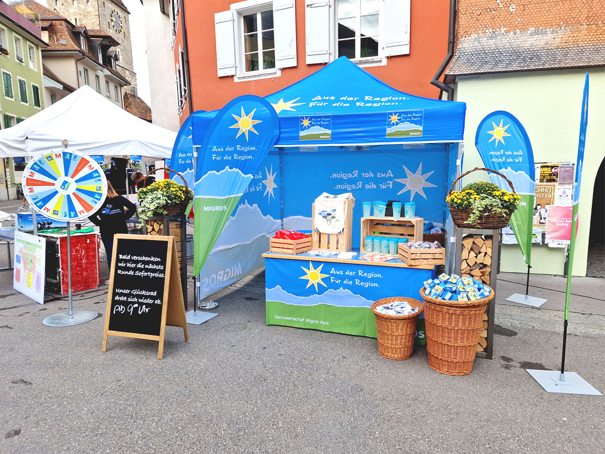 Die Stadt wird zum Bauernhof Info-Stand «Aus der Region. Für die Region.»